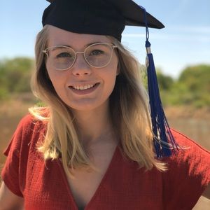 Meet your Posher, Valerie